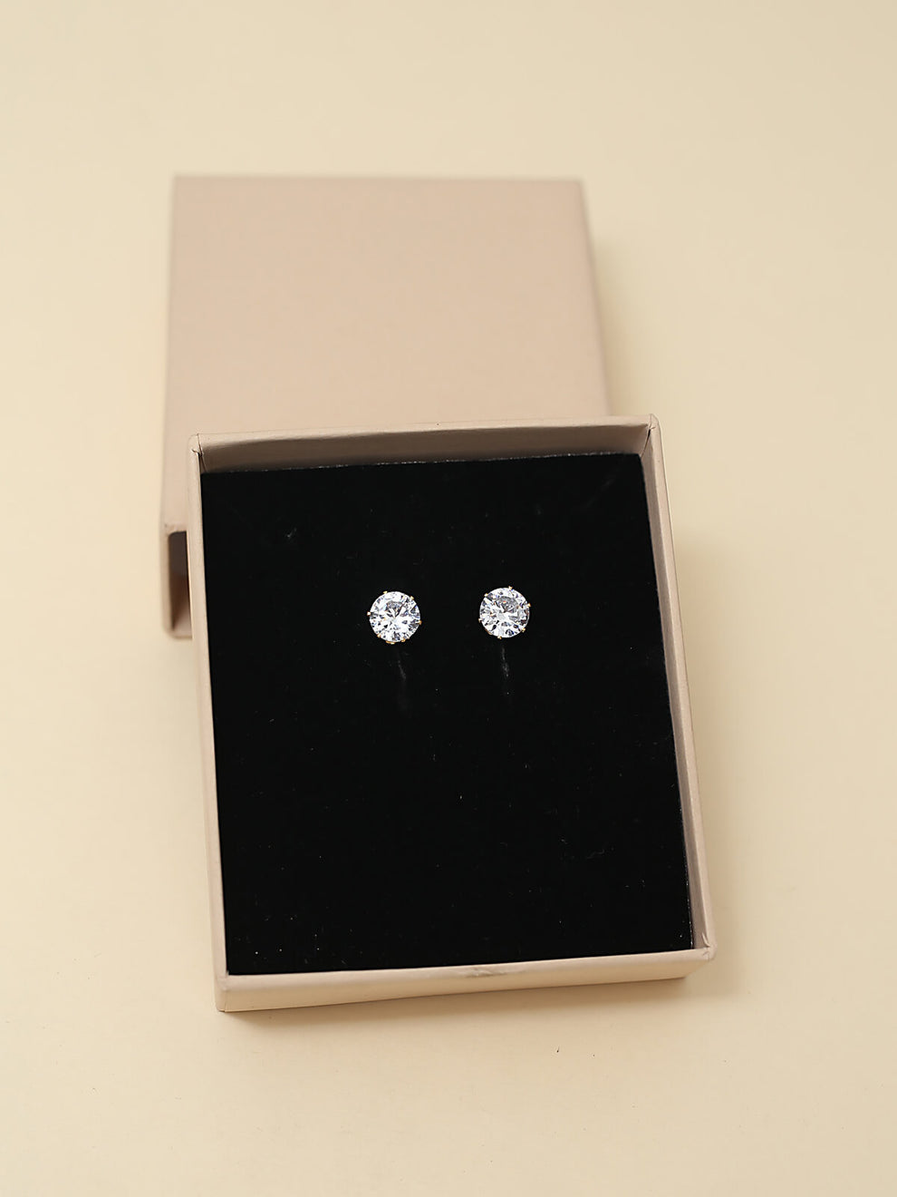 Classic Round Brilliant Stud Earrings