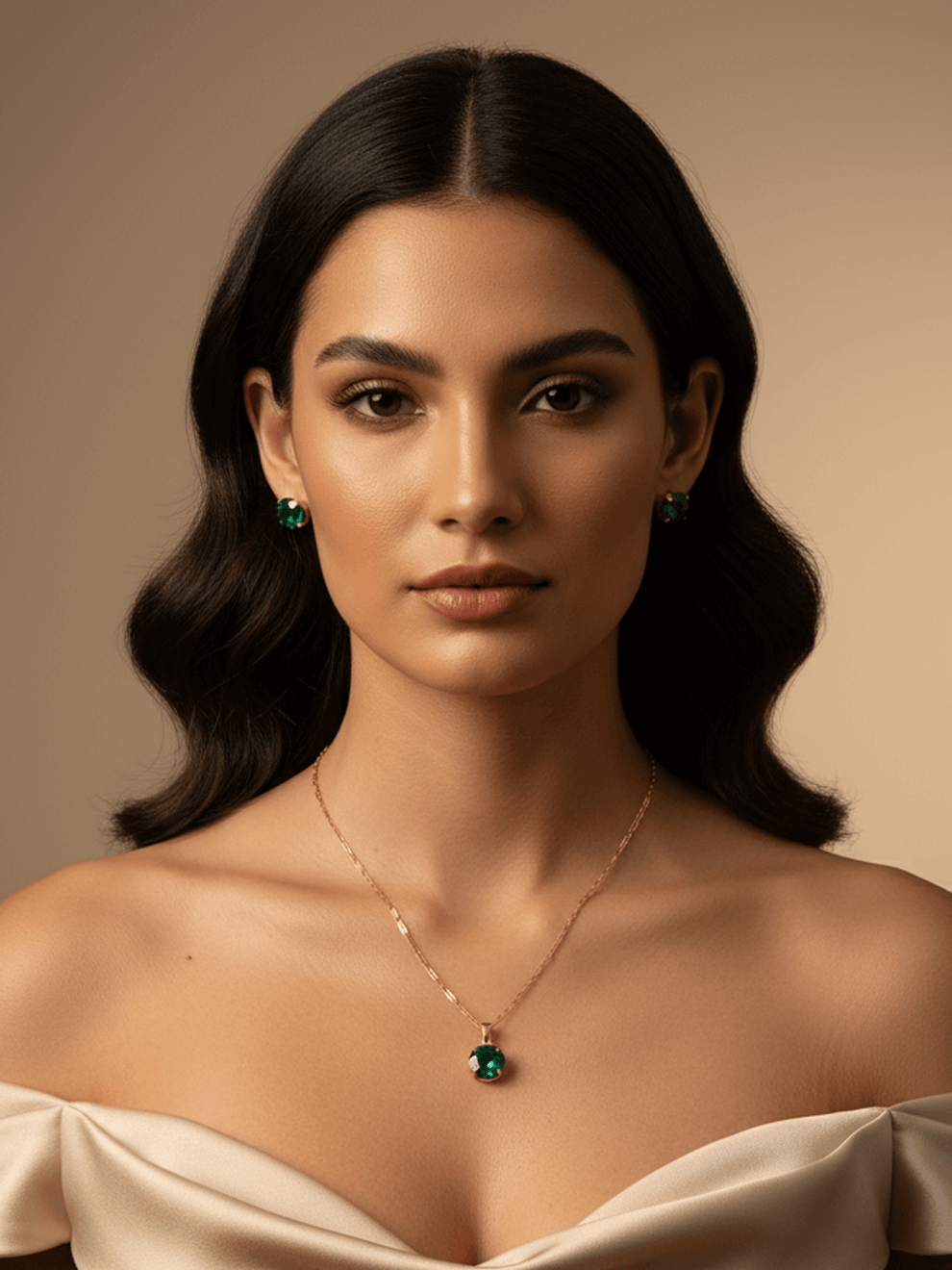 Classic Emerald Solitaire Jewellery Set